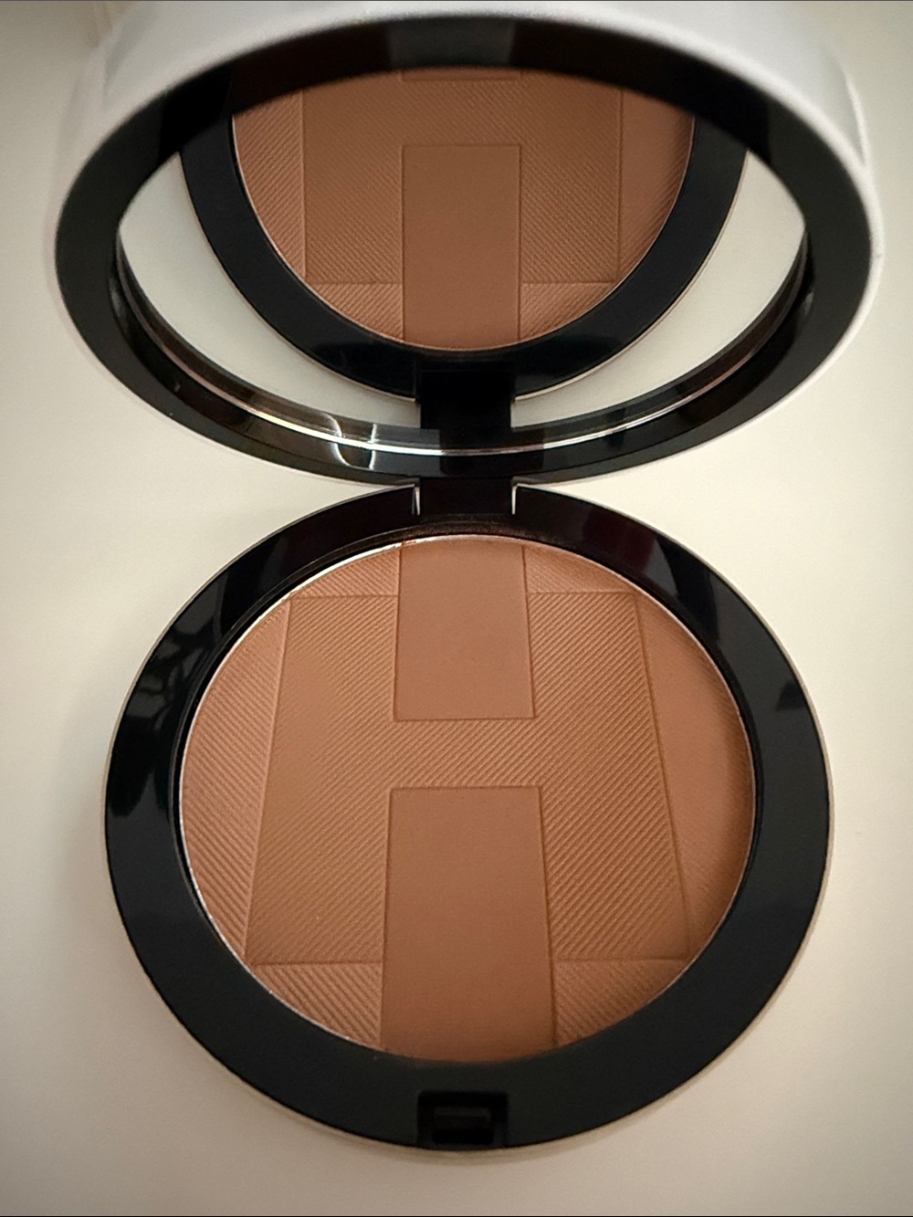 Hermès Plein Air H Trio Healthy Glow Mineral Powder – 03 Sahara – New